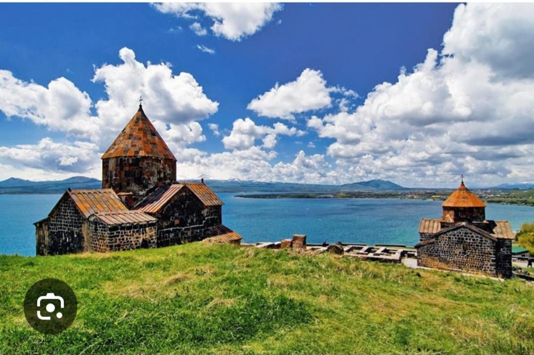Sevan Em & Yu Εξωτερικό φωτογραφία